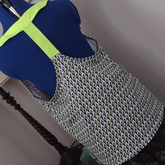 NWOT PLUS Neon RACER BACK & PATTERN Workout Tank by Y*A*S YAS!! - Picture 7 of 9